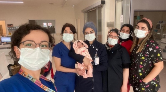 Bebeğine sahip çıkmadı