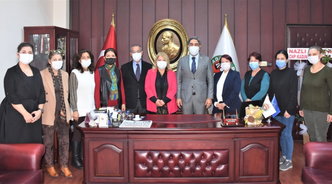 CHP’Lİ KADINLARDAN  KÜÇÜK’E ZİYARET