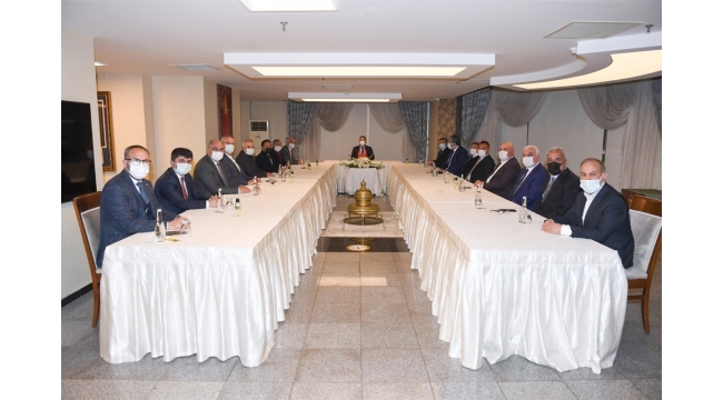 ‘DAHA GÜÇLÜ BİR  ADANA İÇİN ÇALIŞACAĞIZ’