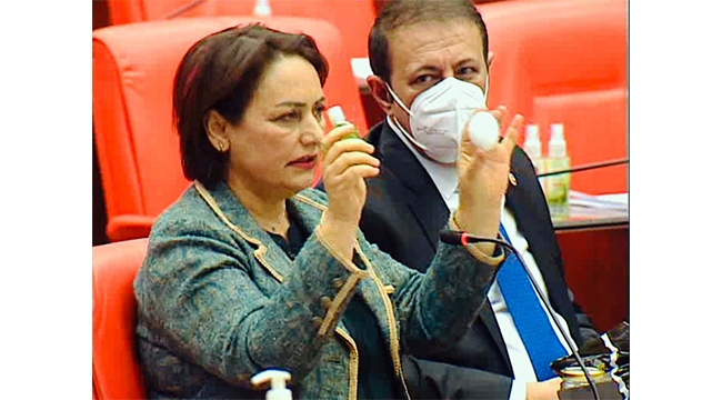 "Ekonomik kriz intiharları tetikliyor"