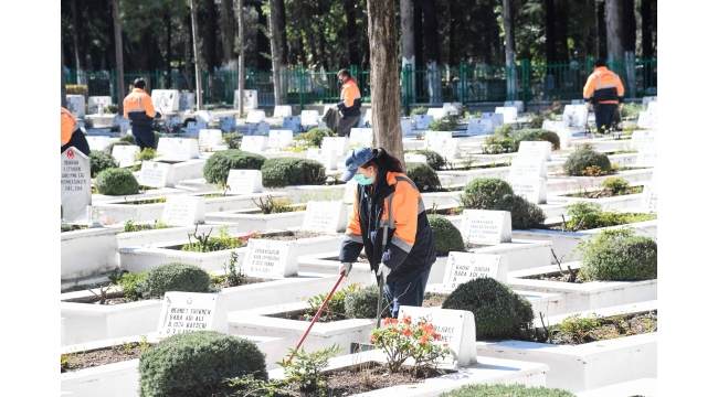 Mezarlıklarda temizlik