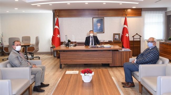 ‘Şehit yakınları ve gazilerimiz bizlere emanettir’