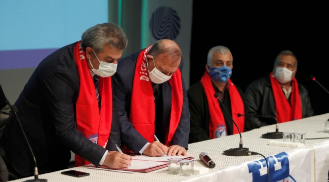 SEYHAN BELEDİYESİNDE “REGL” İZNİ...