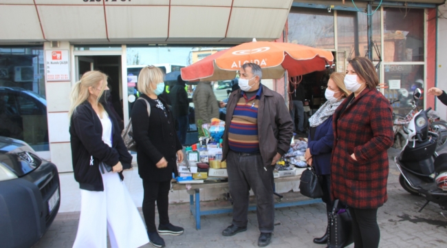 Yüreğirli esnaf, İYİ Partili kadınlara dert yandı