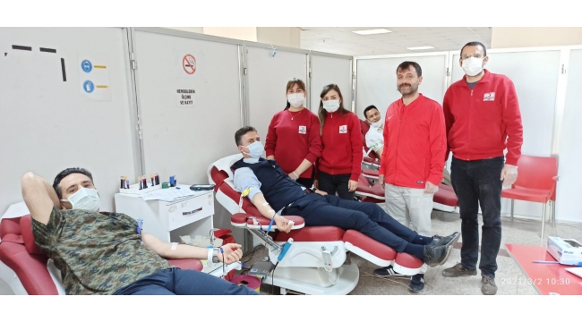 BAŞHEKİMDEN KAN BAĞIŞINA DESTEK