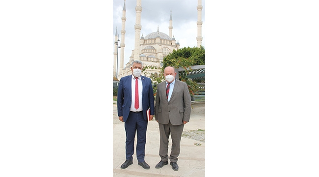 ‘Emeklilerin maaşlarının iyileştirilmesine çalışacağız’
