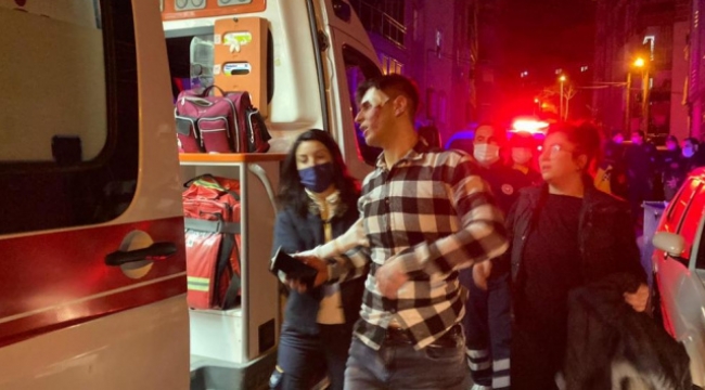 Gençler arasında bıçaklı, sopalı kavga
