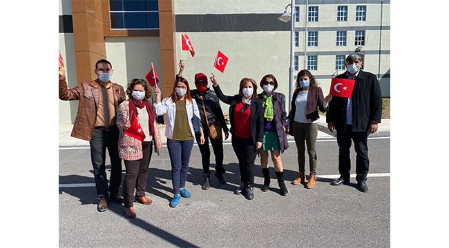 Koronavirüsten yaşamını yitiren 380 sağlık çalışanın İSİMLERİ FİDANLARDA YAŞAYACAK