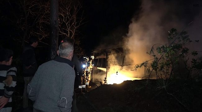 Orman işçilerinin kaldığı barınakta yangın