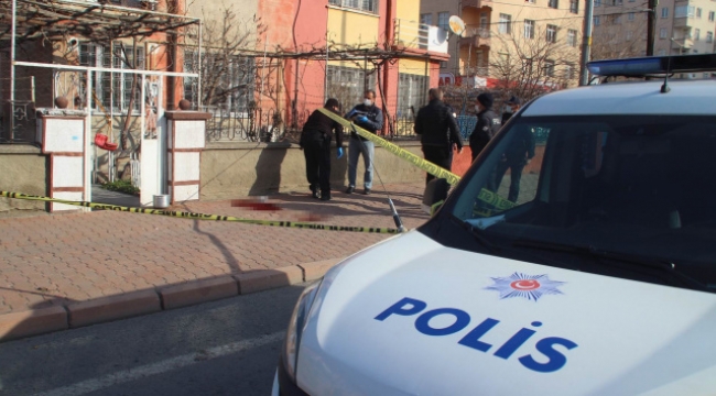 Tartıştığı komşusunu öldürdü