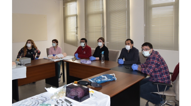 ÇOCUKLARDA CANLANDIRMA VE İLERİ YAŞAM KURSU BALCALI’DA YAPILDI