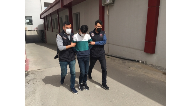 Korsan gösteri yapmak isteyen 3 kişi tutuklandı