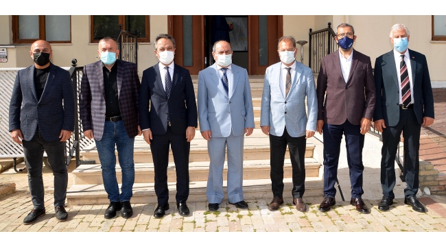 ‘MÜTEAHHİTLERİMİZ DİĞER İLLERDE PROJELER YAPIYOR’