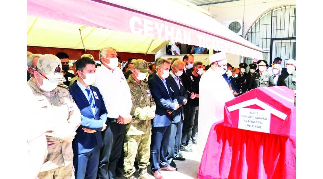 Adanalı şehit Mehmet Kırmızı son yolculuğuna ‘Vatan sağ olsun’