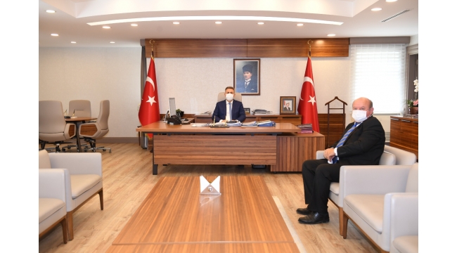 Gazetecilere kötü davranan POLİSLERE İNCELEME