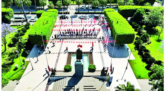  “Gençlik Haftası” Açılışı İl Müdürü Muzafffer Çintimar’ın Atatürk Anıtına çelenk sunma töreni ile başladı