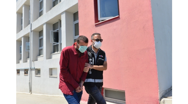 Sahte parayla cep telefonu alınca yakalandılar