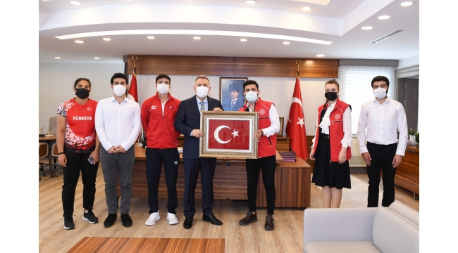 VALİ ELBAN’A 19 MAYIS ZİYARETİ