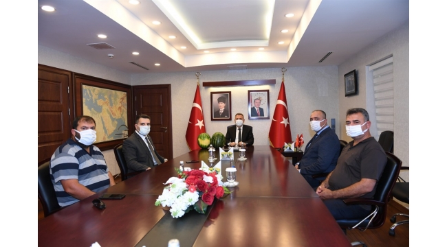 VALİ ELBAN İLÇE BELEDİYE BAŞKANLARIYLA BİR ARAYA GELDİ