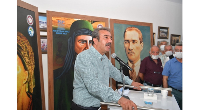 “Aleviler bu toplumun çimentosudur”