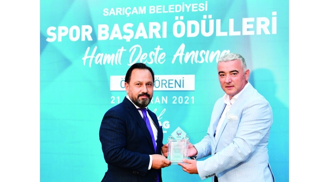 Hüseyin Sungur’a BAŞARI PLAKETİ