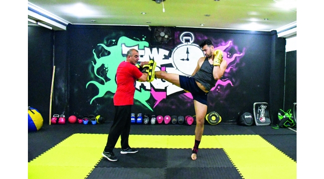 "Ringlerin Cengaver'i"nin hedefi muaythaide dünya şampiyonluğu