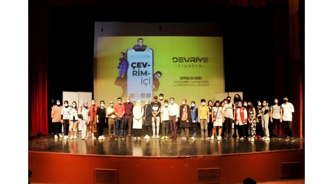 DEVRİYE TİYATRAL GÖSTERİSİNE BÜYÜK İLGİ