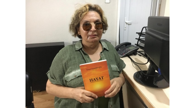 Emel Fettahlıoğlu'nun 'Hayat Tesadüflerle Dolu' kitabı yayımlandı