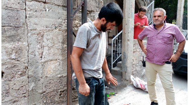 Hırsızlık şüphelisini ev sahibi yakaladı