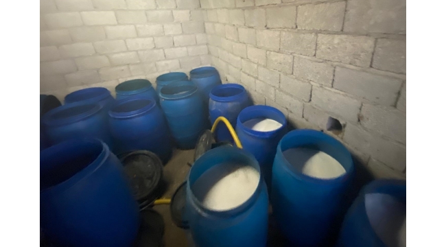 6 bin litre sahte içki ele geçirildi