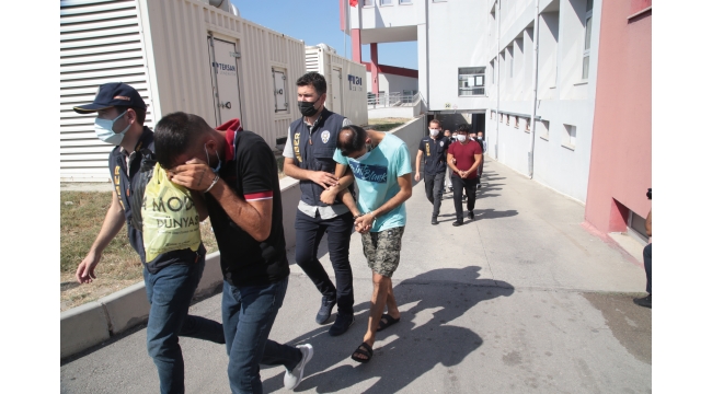 Dolandırıcılık operasyonunda yakalanan 32 zanlıdan 11'i tutuklandı