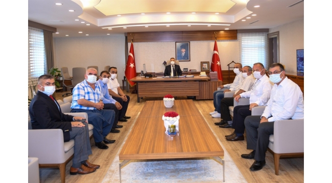 VALİ SÜLEYMAN ELBAN POZANTILI MUHTARLARLA BİR ARAYA GELDİ
