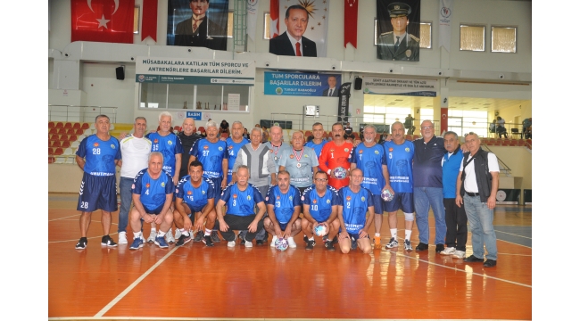 11.HENTBOL DUAYENLER TURNUVASI YAPILDI