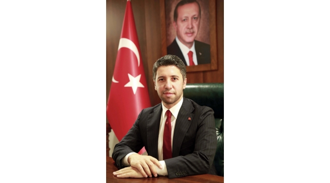 Başkan Mehmet Ay, "Her ay 5 bin yeni üye kaydı yapacağız" dedi AK Parti'den yeni üyelik seferberliği