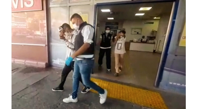 Çaldıkları motosikleti otobüs ile şehir dışına kaçırdılar