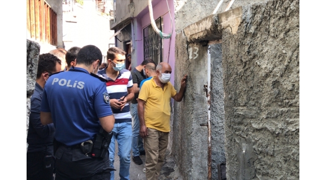 Evinde öldürülmüş olarak bulundu