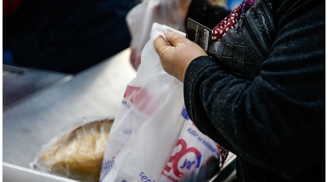 Plastik poşet kullanımında yüzde 75 azalma