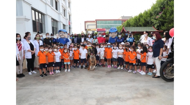Polis ekipleri, okullarda bilgilendirme yaptı