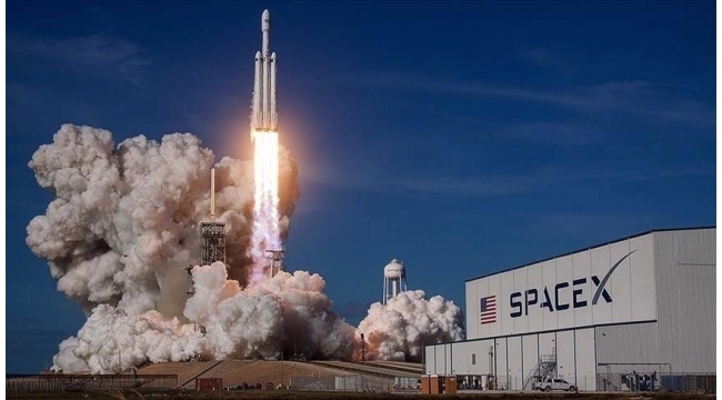 SpaceX roketi dünyanın çevresinde 3 gün gezecek