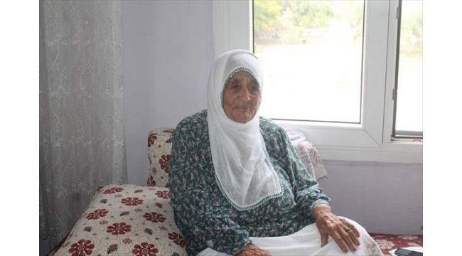 Yaşlı kadından örnek davranış