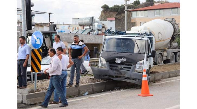 Zincirleme trafik kazasında 5 kişi yaralandı