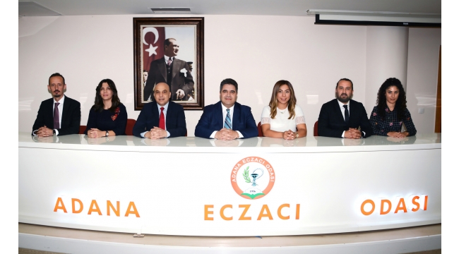 Adana Eczacılar Odası’nın yeni yönetimi görev bölümü yaptı