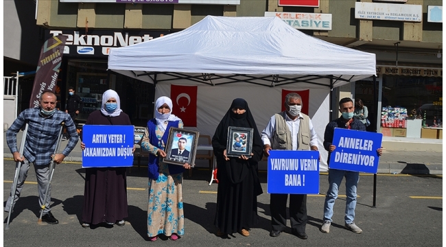 Ailelerin evlat nöbeti devam ediyor