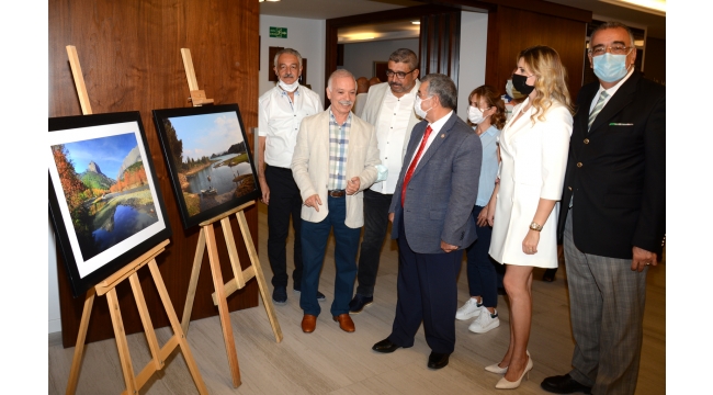 Dt. M. Nevzat Hız’dan “Hikayeler” adlı fotoğraf sergisi