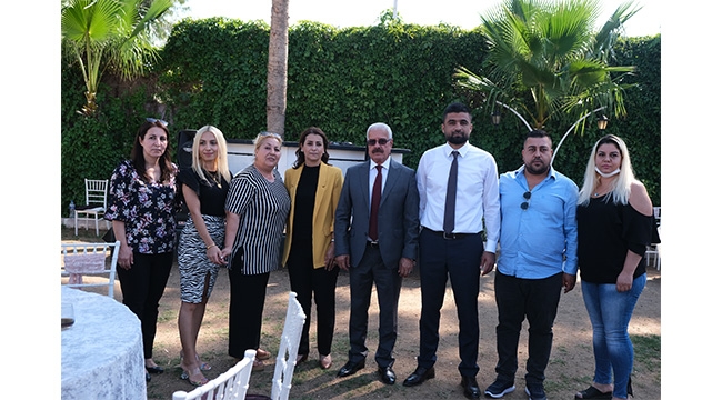 'Hizmetkarınız olacağım'