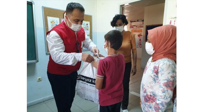 Öğrencilere kırtasiye desteği yapıldı