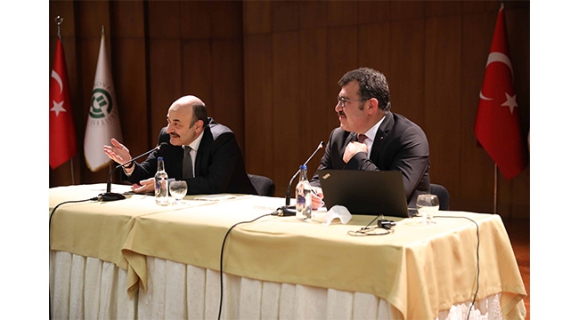 Prof. Dr. Saraç ile Prof. Dr. Mandal akademisyenlerle buluştu