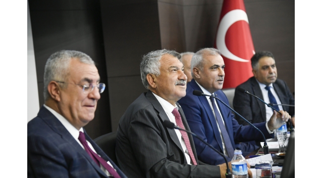 ‘Söz konusu Adana’ysa gerisi teferruat’