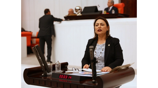 “Yüzünüzü tek adama değil millete dönün!”