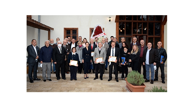 50 yıllık diş hekimlerine şükran belgesi